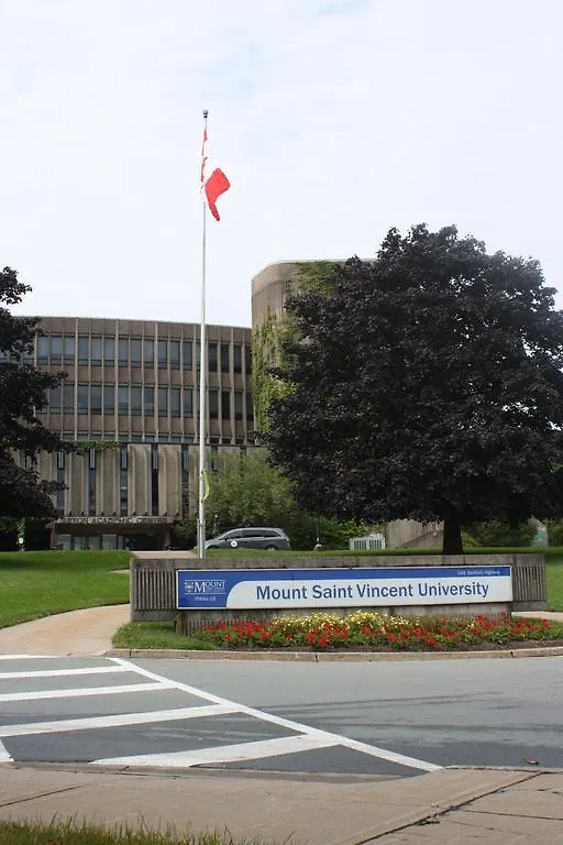 Mount Saint Vincent University Halifax 0*,
